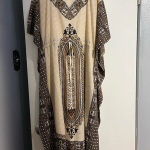 Elegant Beige and Black Kaftan
